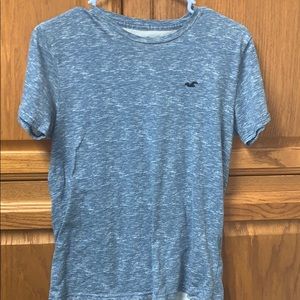 Hollister t-shirt
